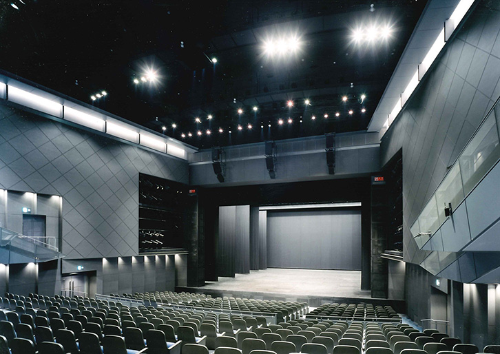 滋賀県立芸術劇場 びわ湖ホール 様