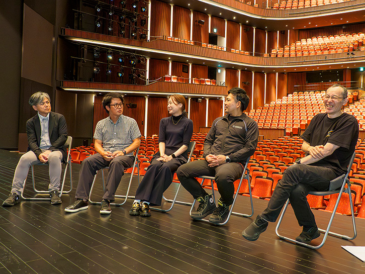 岡山芸術創造劇場ハレノワ 様 