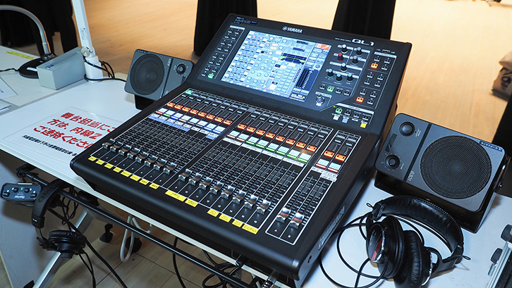 横浜市港南公会堂 様