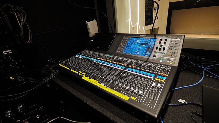 横浜市港南公会堂 様