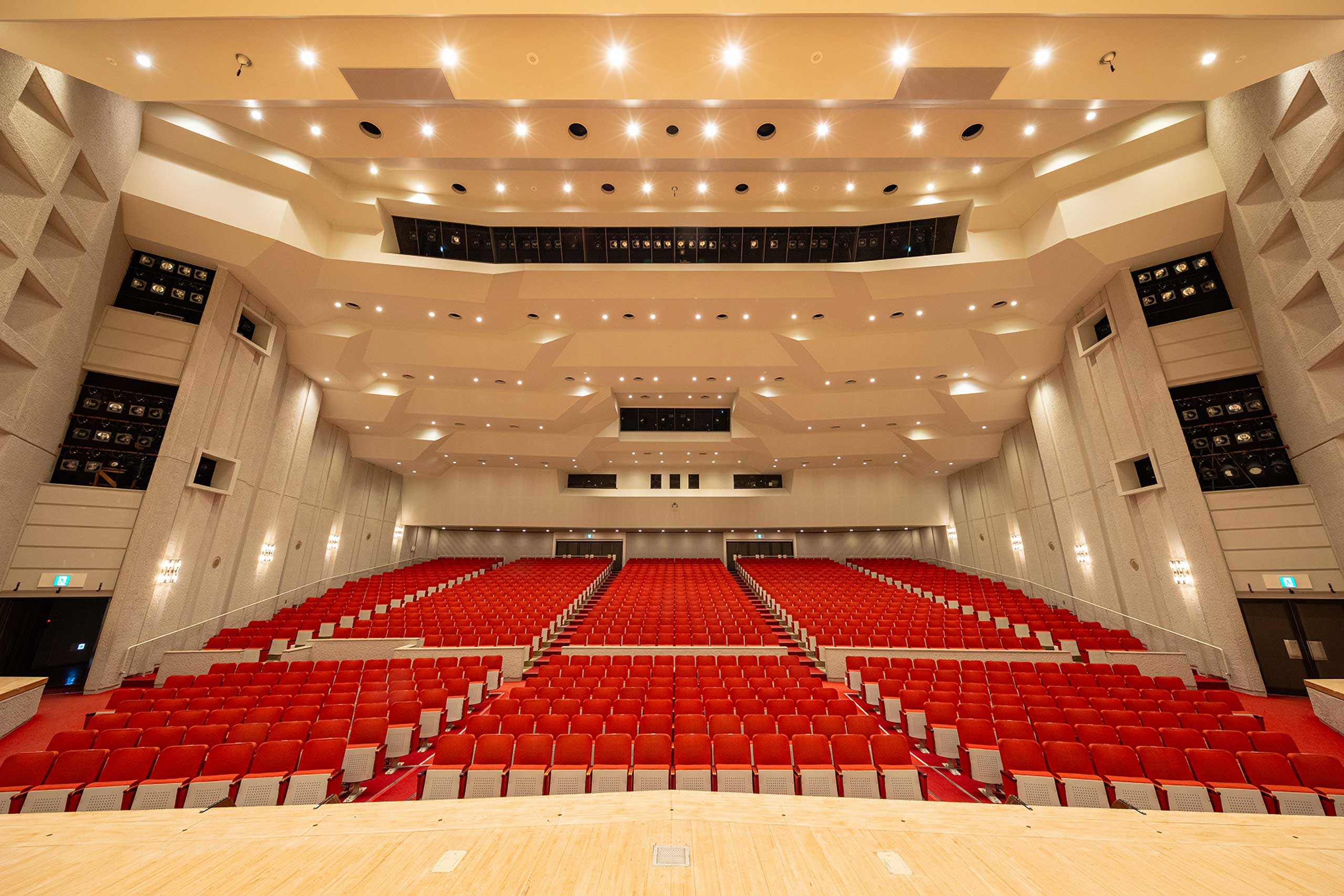 秋田エプソンゆざわホール（湯沢文化会館）様