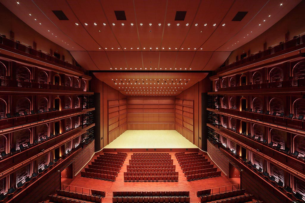 久留米シティプラザ